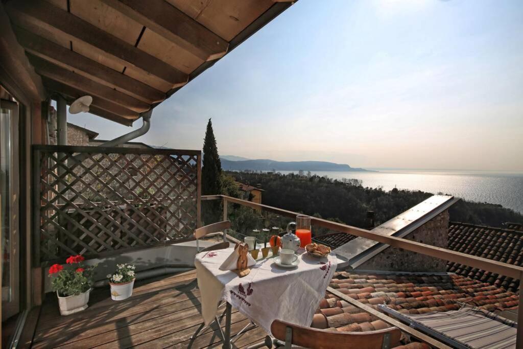 Betta - Newly Renovated Lake-View Terrace Apartment, Peaceful And Silent Surroundings Toscolano Maderno Exteriör bild
